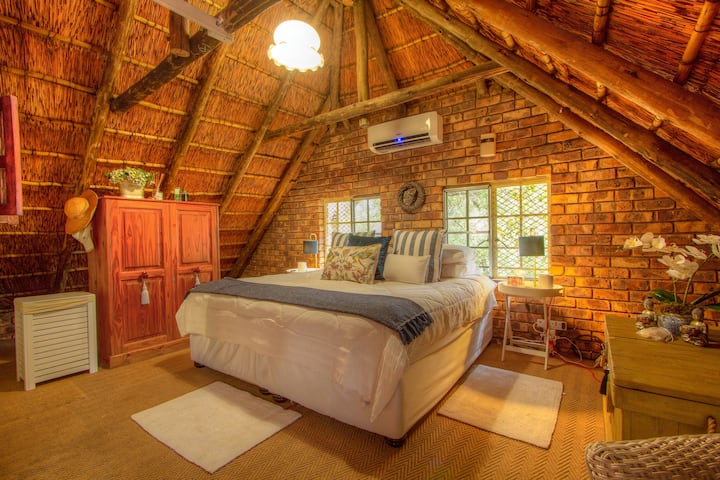 Hap planin e 3-të të dhomës së gjumit në Loftin lart - Krevat dopio "king size"