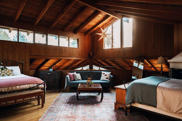 The light-filled loft includes two queen beds and two fold-down sofas.