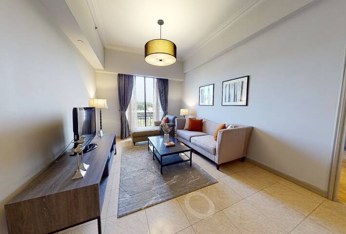Leisurely Walk to Somerset MRT, Grand 3-BR Suite gallery image 5