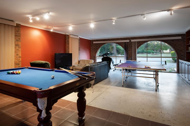 Spacious retreat in Macedon Ranges