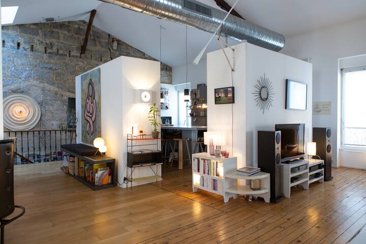 Loft en duplex – Quartier Saint-Seurin/Gambetta gallery image 2