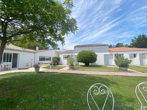 Property with Pool & Private Tennis
