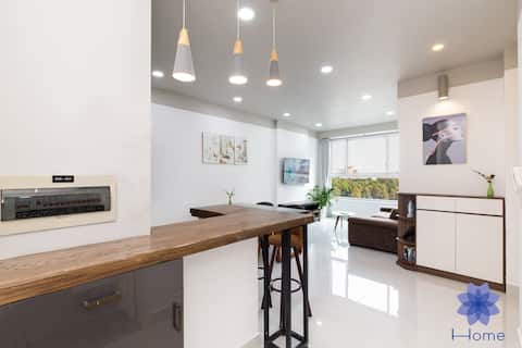 Luxurious & Modern 2Brs Apt, 28 million/month
