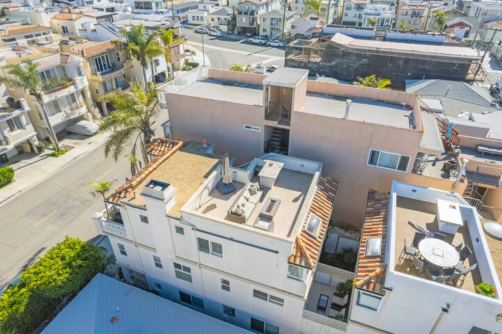Beautiful Hermosa Beach House with Ocean View! gallery image 3