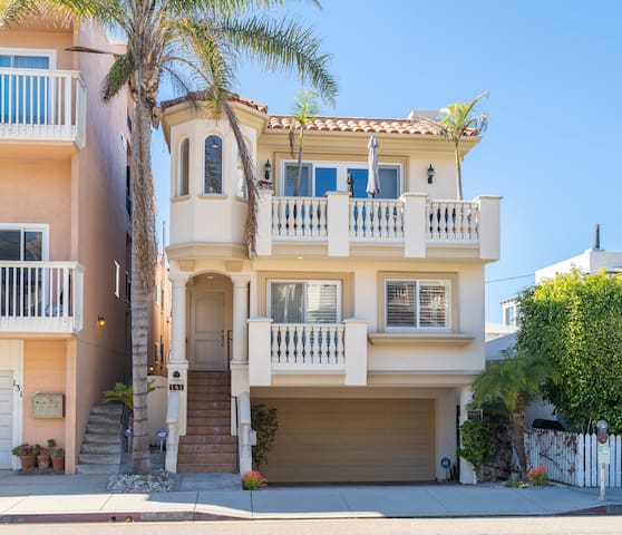 Beautiful Hermosa Beach House with Ocean View!