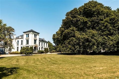 ☆ EXTRAORDINARY CASTLE in Central Location☆