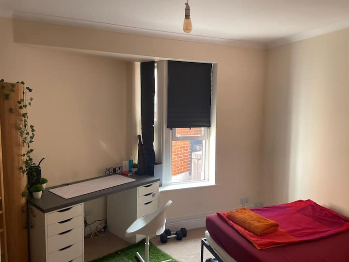 საძინებელი 2