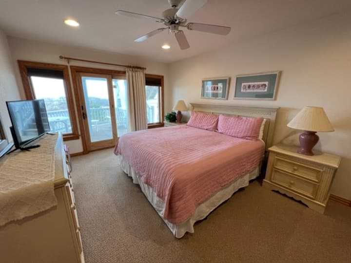 Mid Level King na Ensuite