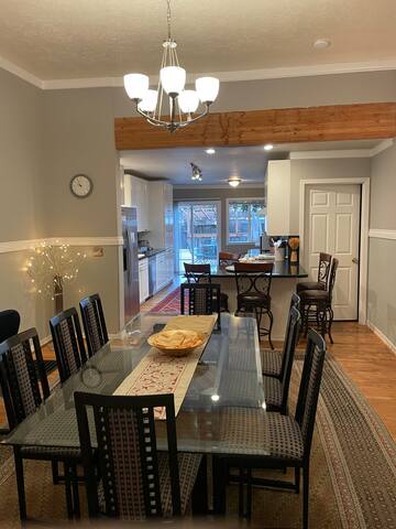 The Downtowner gallery image 4