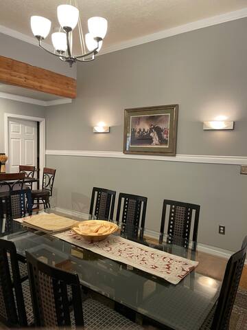 The Downtowner gallery image 5