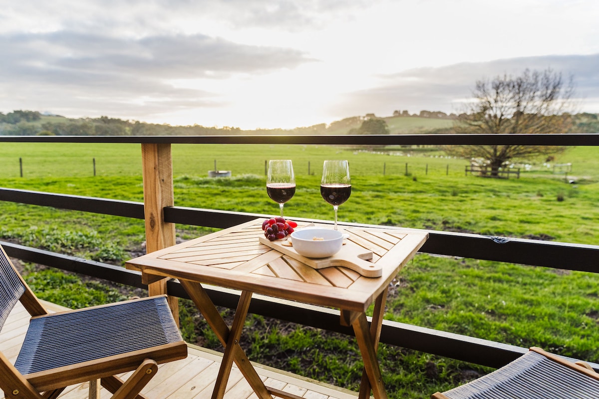 Successful Airbnb property: Tiny@Koony - Tiny House Farm Stay in Shire Of South Gippsland