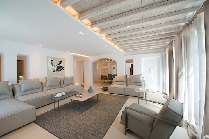 Villa Zircon • *Special Deals Available gallery image 5