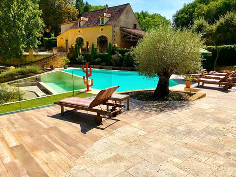 Manoir Le Roc Bed and Breakfast