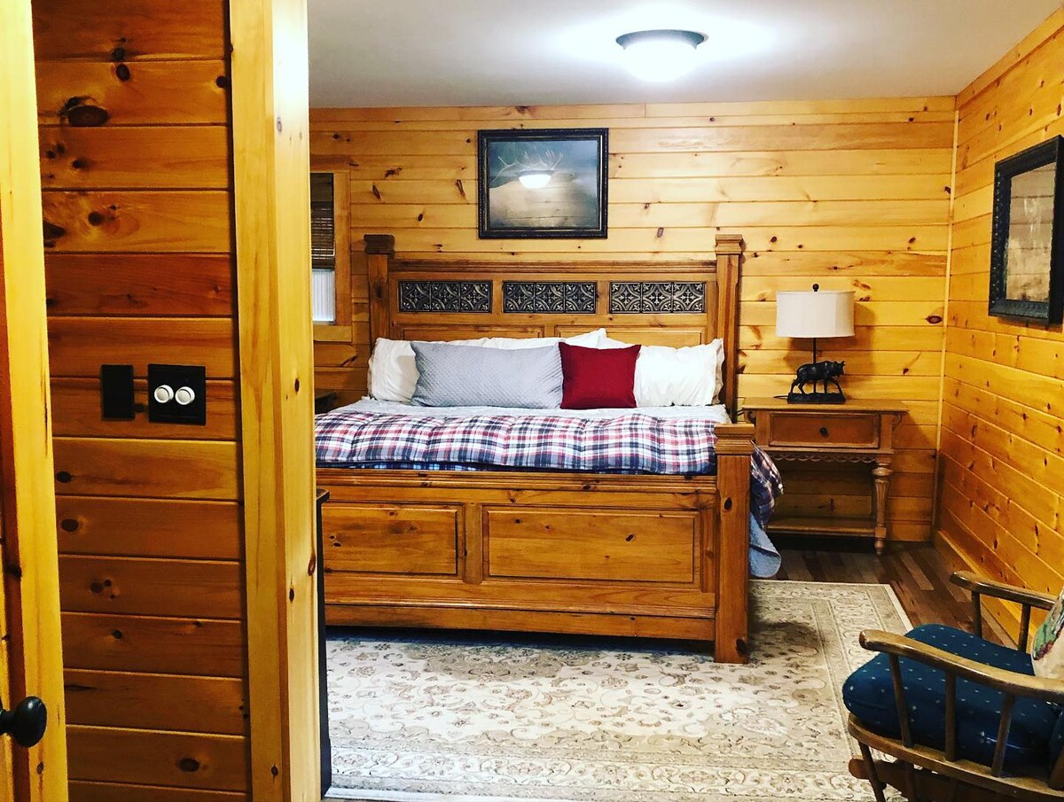 บ้านหลักห้องนอนใหญ่