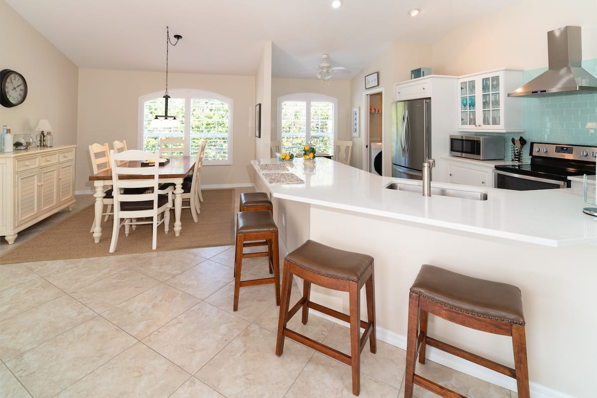 Kitchen photo 2