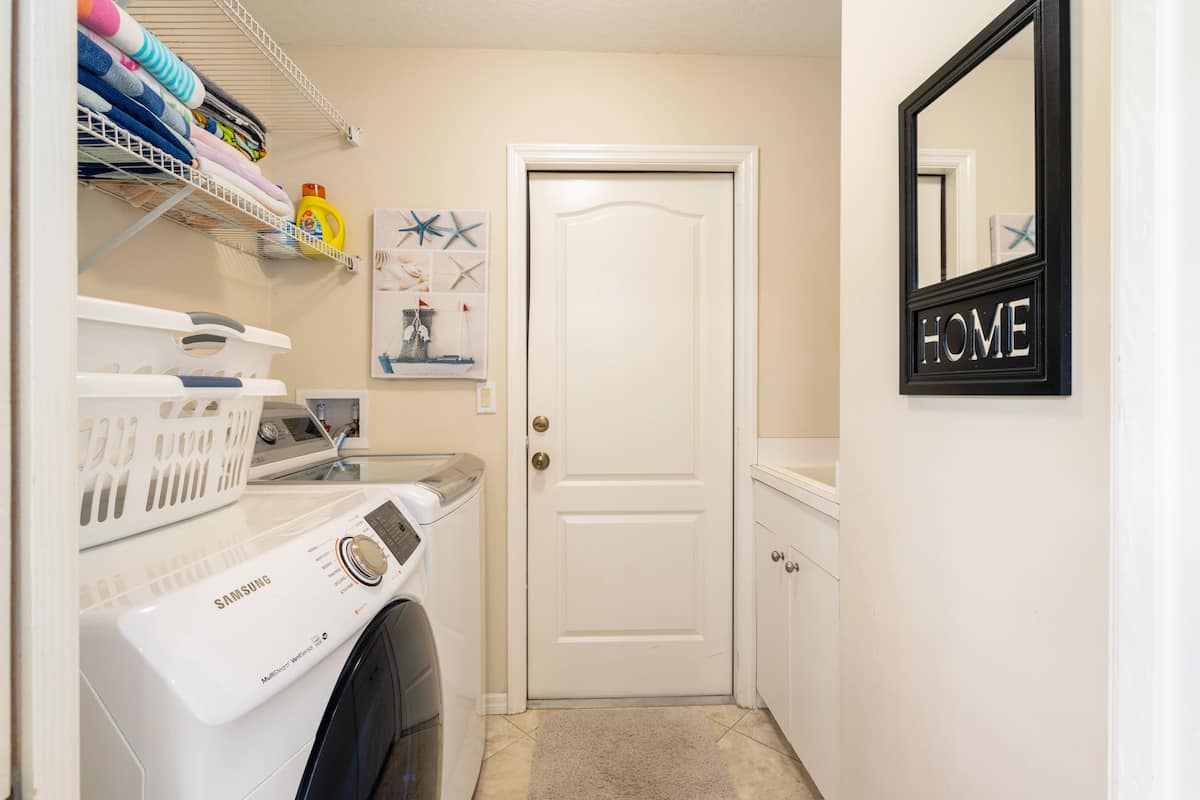Laundry Room photo 1