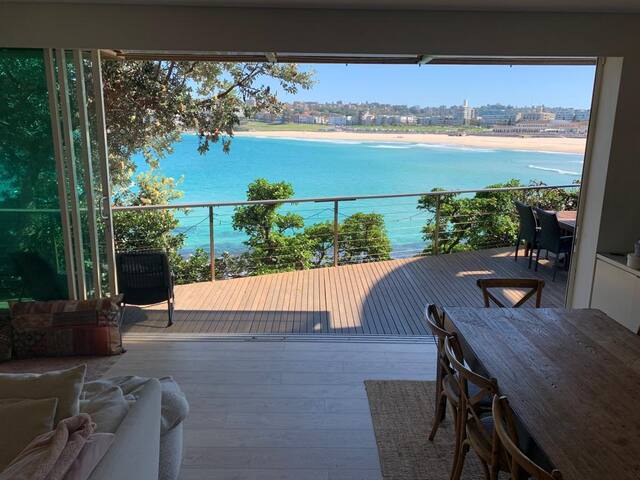 Absolute waterfront on North Bondi