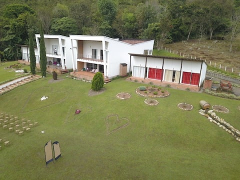 Successful Airbnb property: Cabin in Chinacota at the best price in Chinácota
