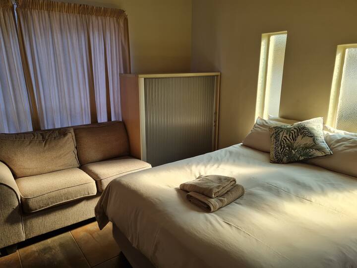 Huis Africa - Zebra Room