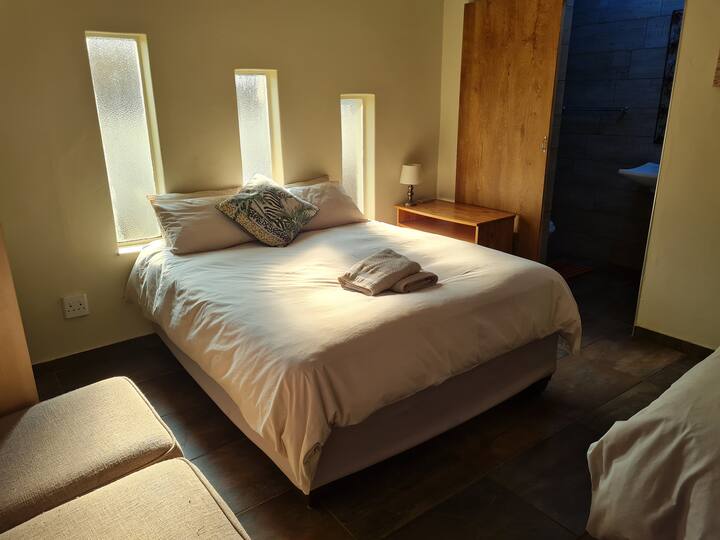 Huis Africa - Zebra Room