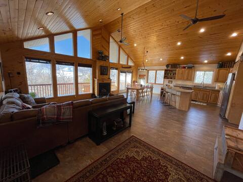 Cub River Hideout Cabin