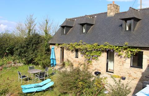 Le Yaudet: quiet house and close to the sea