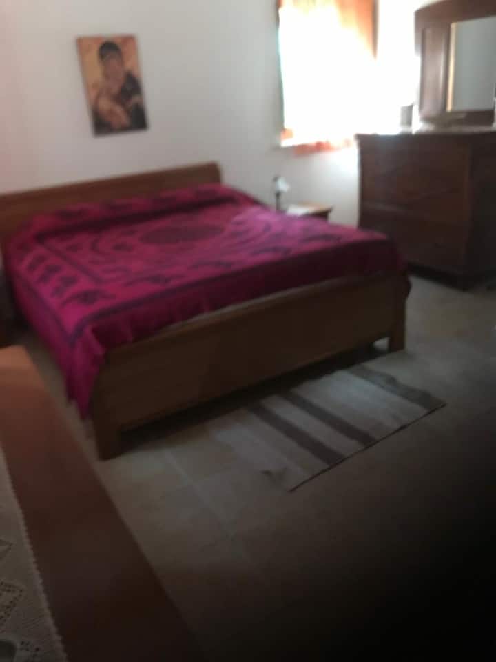 غرفة النوم 1