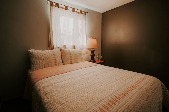 غرفة النوم 1