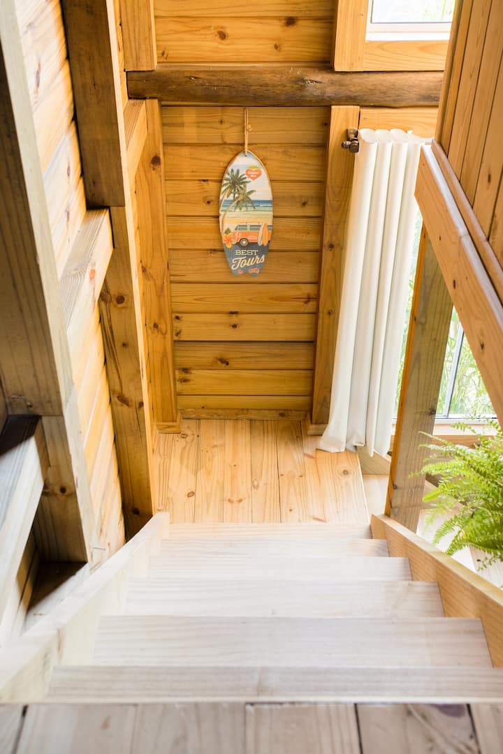 درج إلى مساكن الطلبة. 