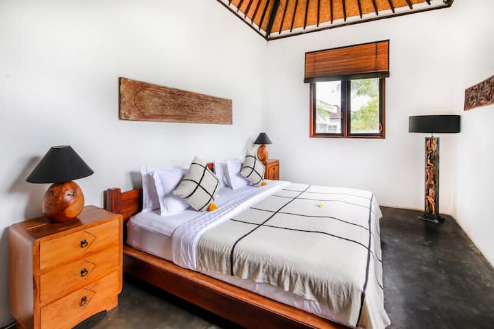 საძინებელი 4