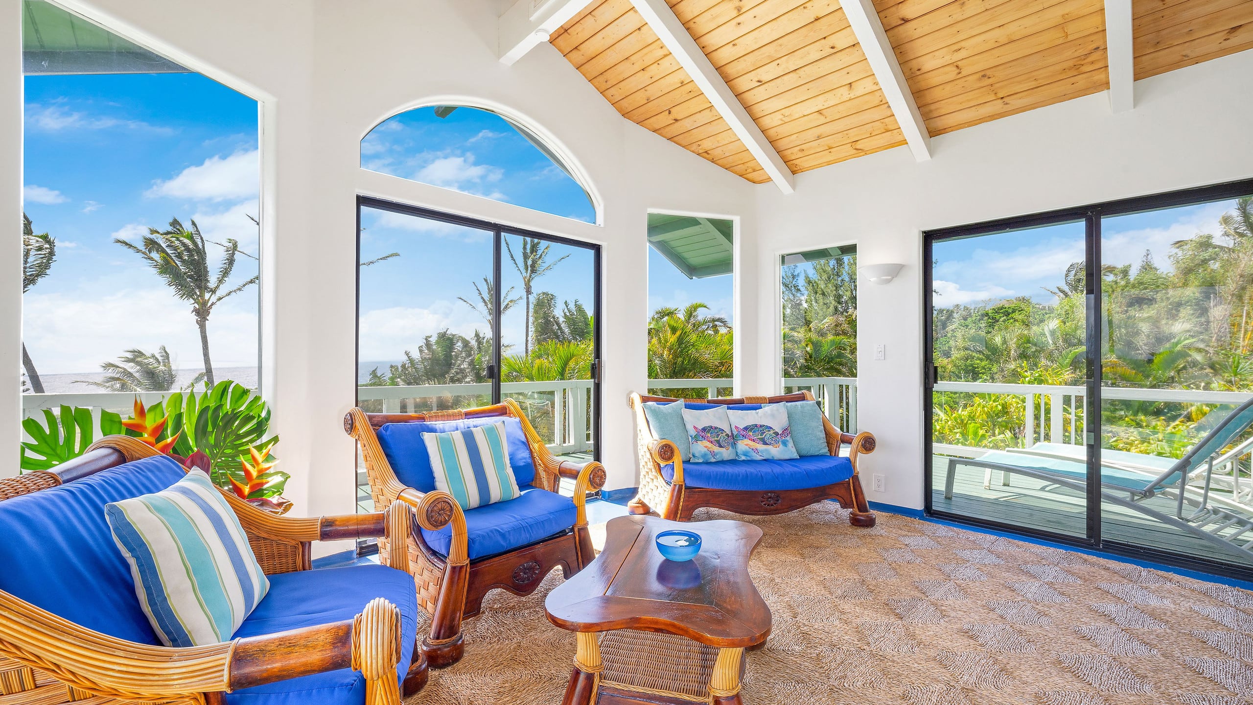 Home in Haiku · ★4.96 · 1 bedroom · 2 beds · 1 bath - Photo 5