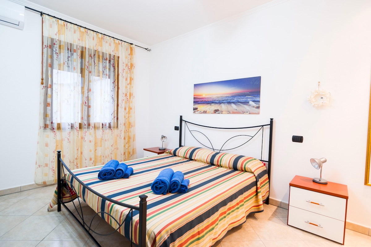 ძირითადი საძინებელი — ორსაწოლიანი საწოლი