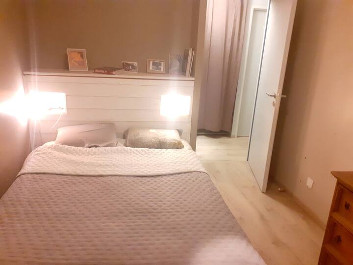 غرفة للبالغين 160 سرير مزدوج مع فتحة حديقة