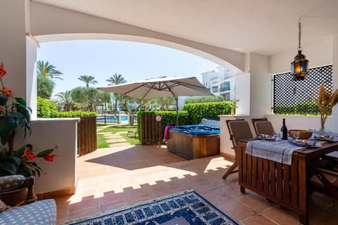 Anuncio de Airbnb popular: Luxury POOL and SPA apartment - Casa Coco en Torre Pacheco