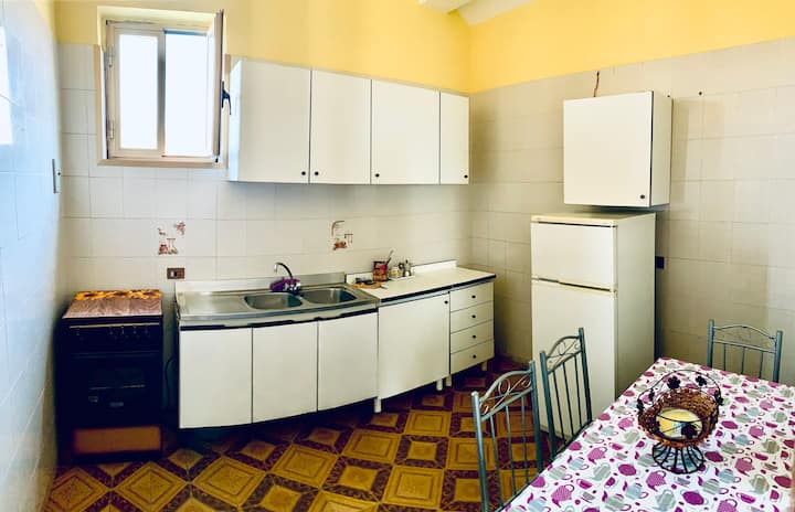 Ampio Appartamento Con Cucina E Due Camere - Marina di Camerota