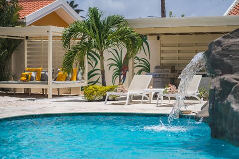 Coco Garden Villas "La Perla" beach