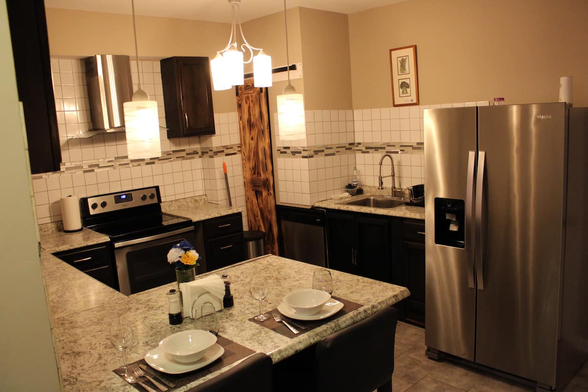 Additional interior space in the private basement apartment