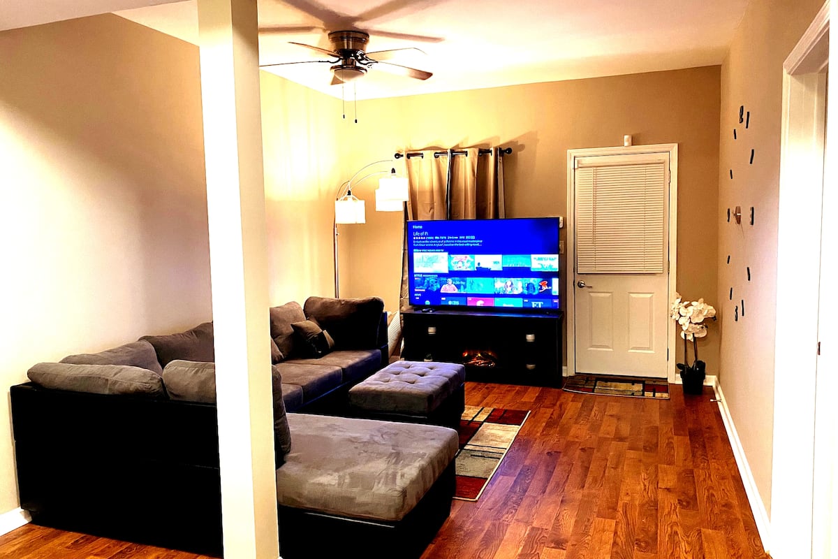 Private basement living room at ATL Airbnb