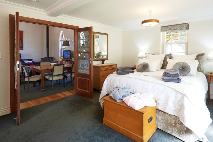 The Kirche – Luxury Vineyard Accommodation gallery image 3