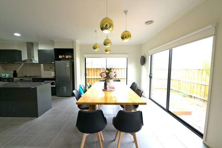 Luxury 9 BRMS House for Big Group near SC gallery image 5