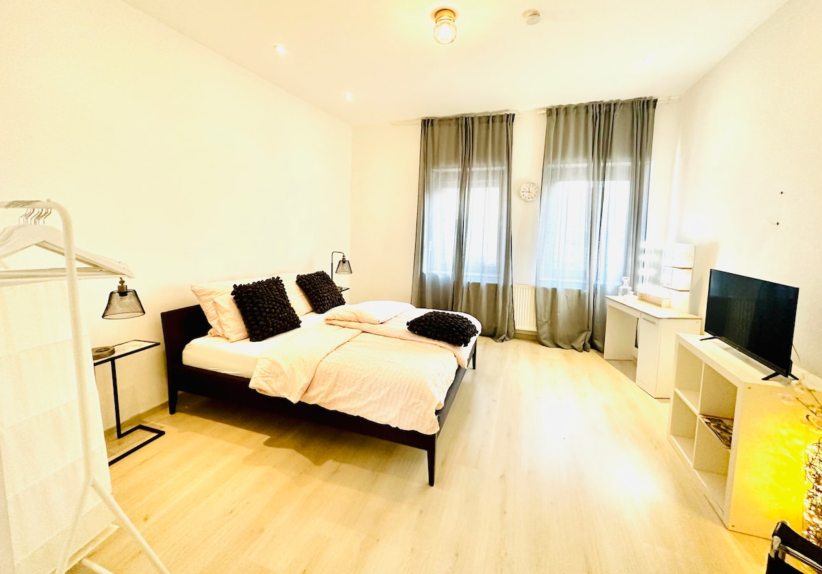 Successful Airbnb property: **Rullichstrasse**Chic apartment**Quiet** in Altendorf