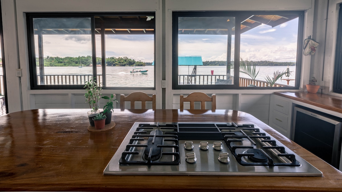 Spacious, Over the Water Home with Plunge Pool — 4 bedroom vacation rental in Bastimentos Island