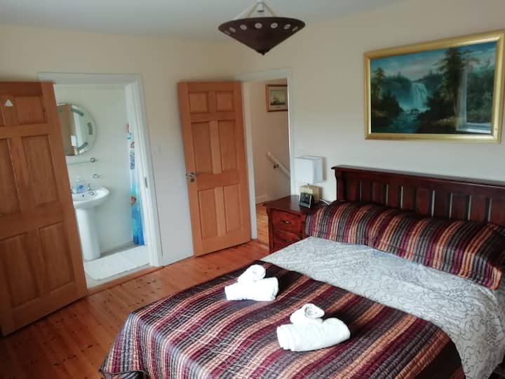 חדר שינה ראשי צמוד