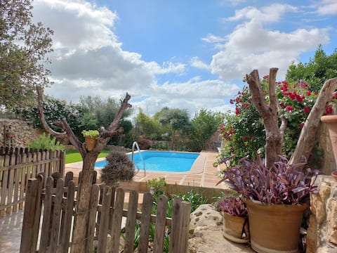 Ca'n Amagat, quiet rustic house NºET4605