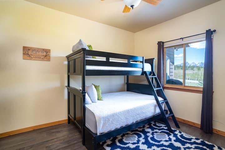 Dormitorio con literas