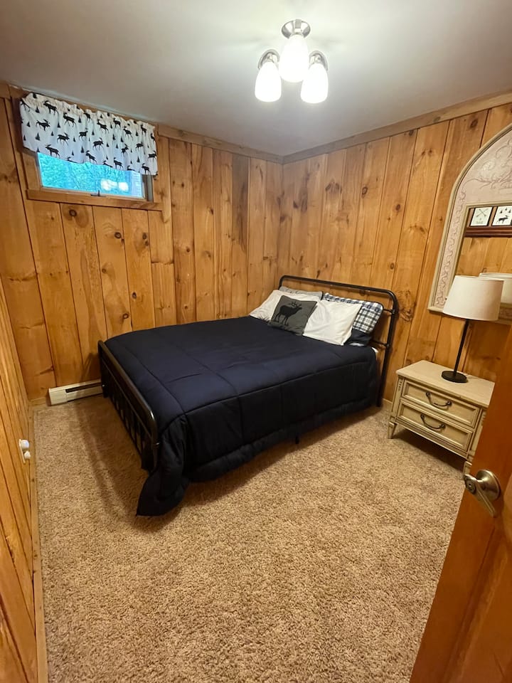 חדר שינה מס '4 עם מיטת קווין סייז