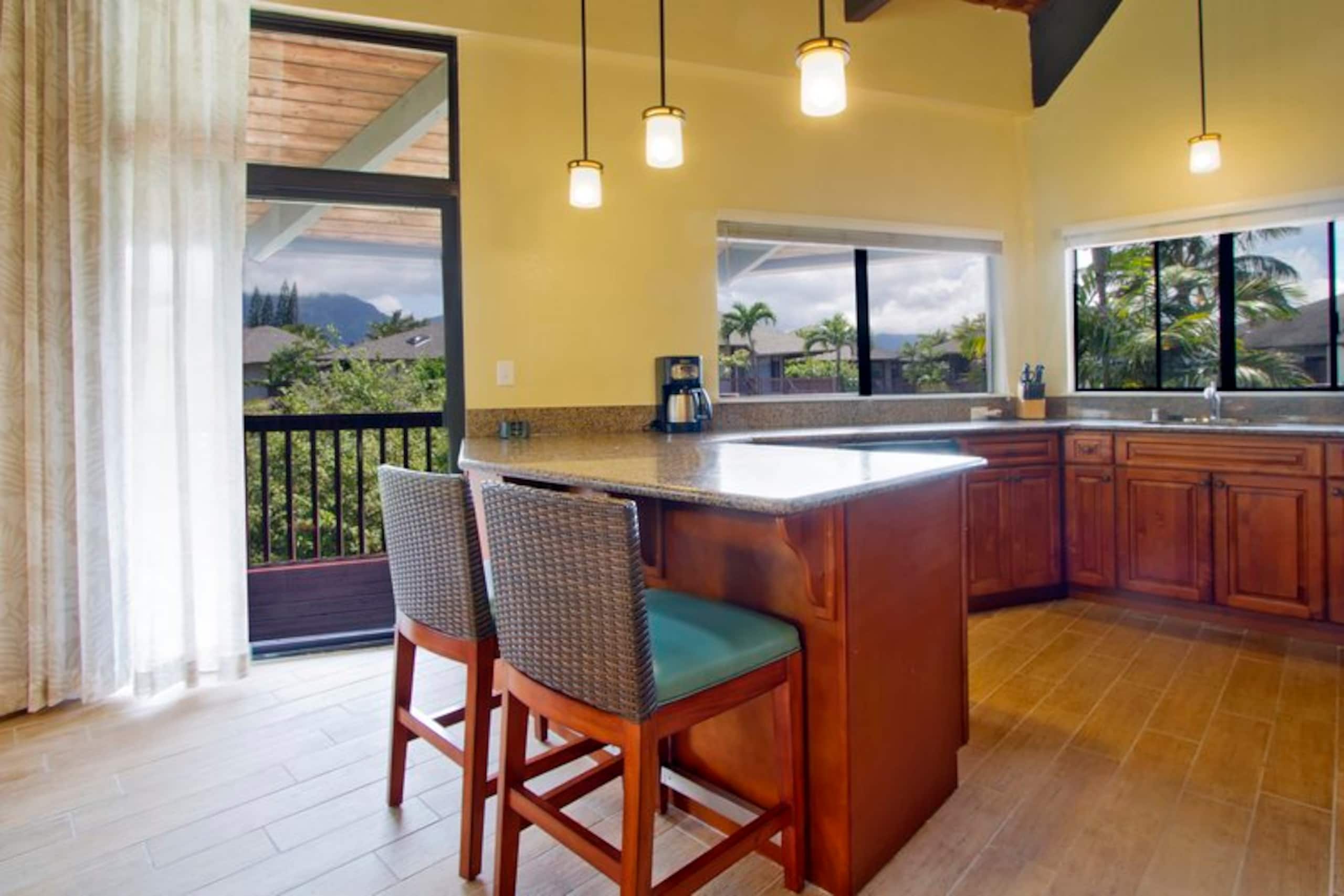 Condo in Princeville · ★4.57 · 2 bedrooms · 2 private baths - Image 5