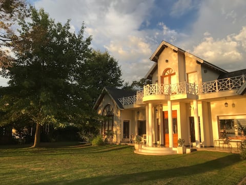 House facing the lagoon.