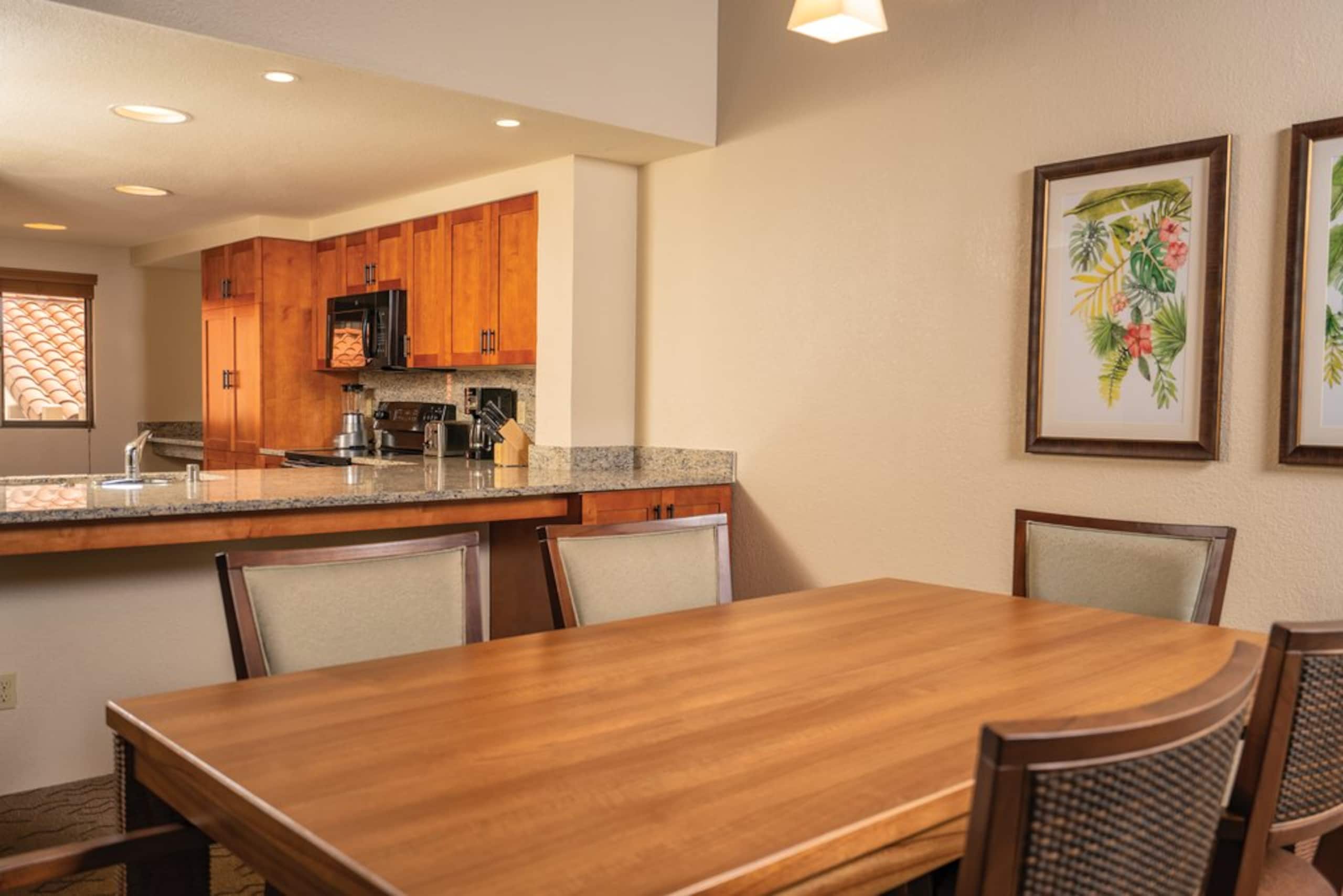 Resort in Kailua · ★4.68 · 2 bedrooms · 3 beds · 2 shared baths - Image 4