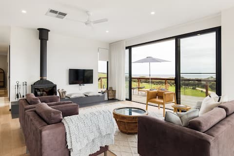 Topdeck at Snelling Beach